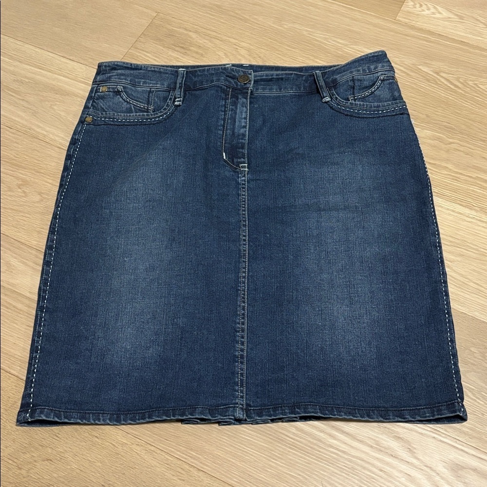 Vintage (10) SPANNER Denim Skirt Above Knee Stitch Detail Pockets Back Pleats - Picture 2 of 14